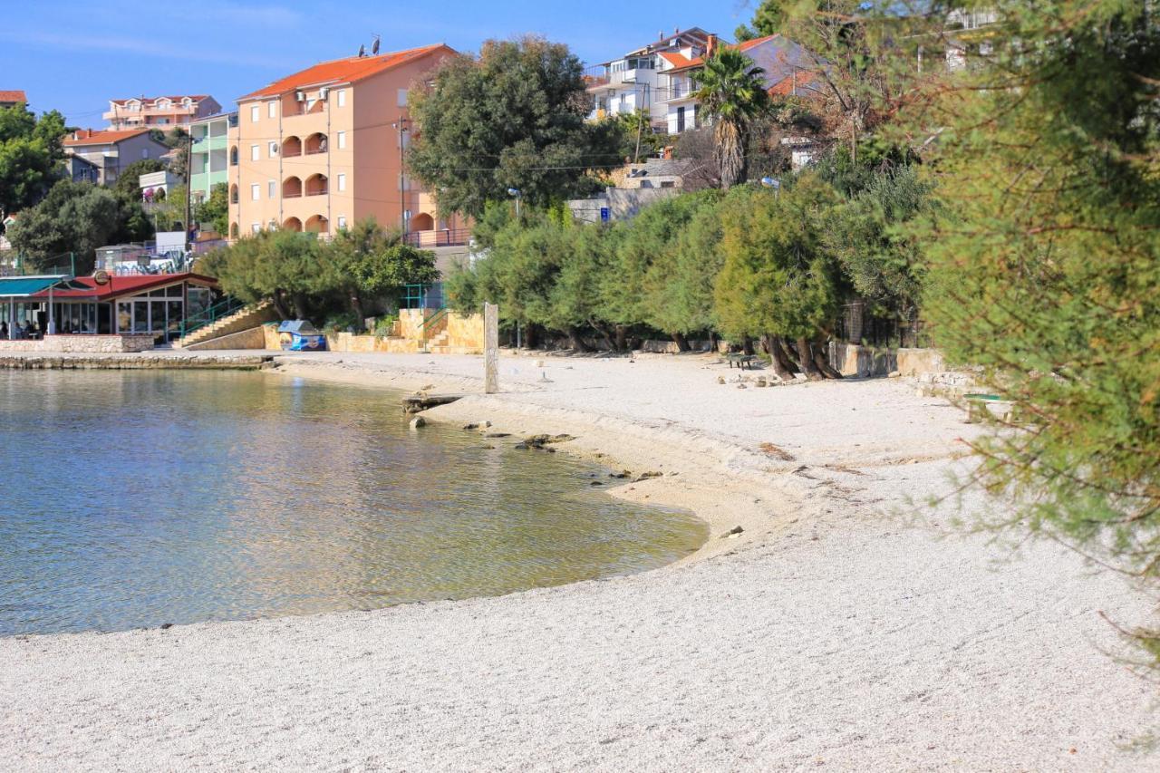 Apartments By The Sea Marina, Trogir - 9037 外观 照片