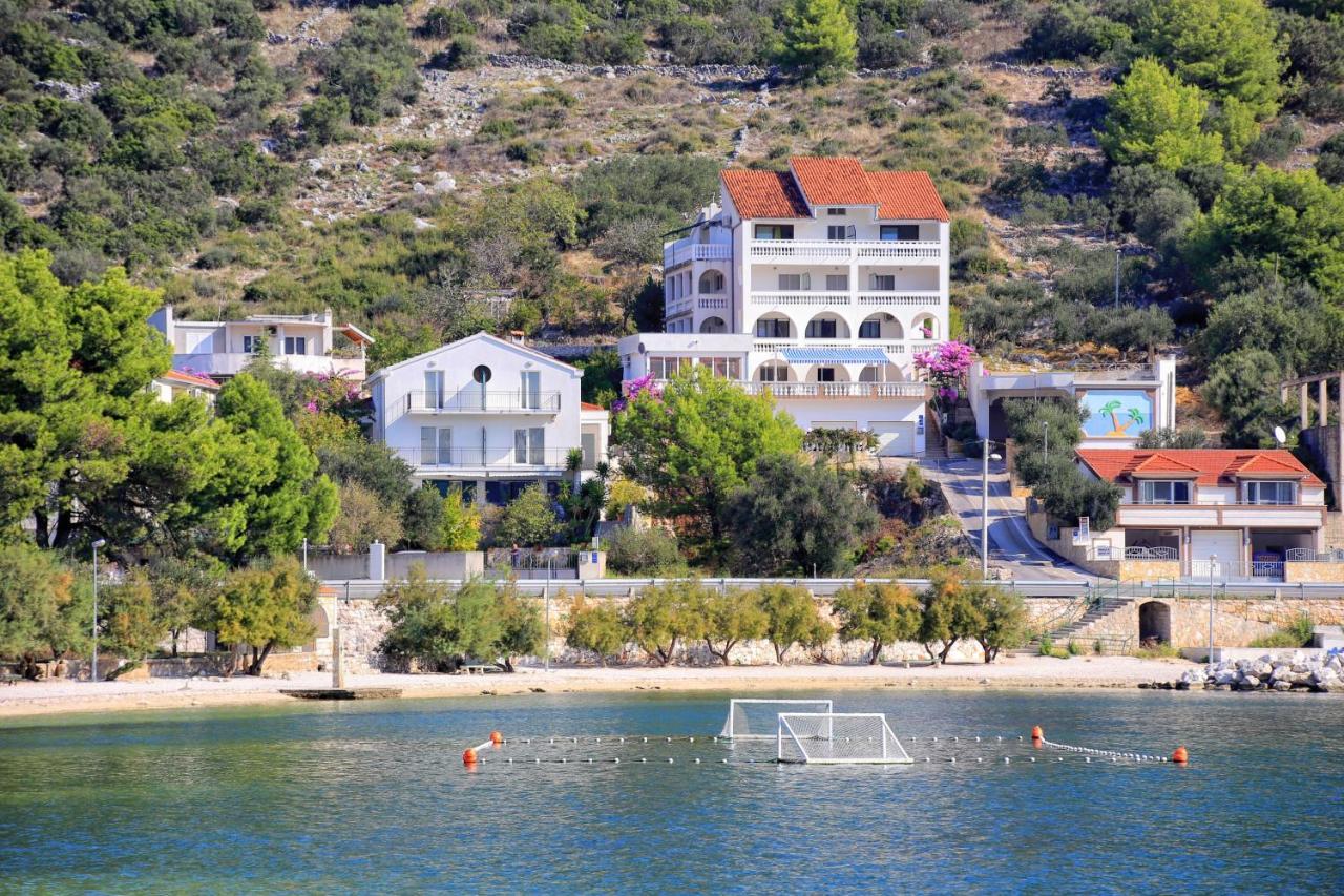 Apartments By The Sea Marina, Trogir - 9037 外观 照片